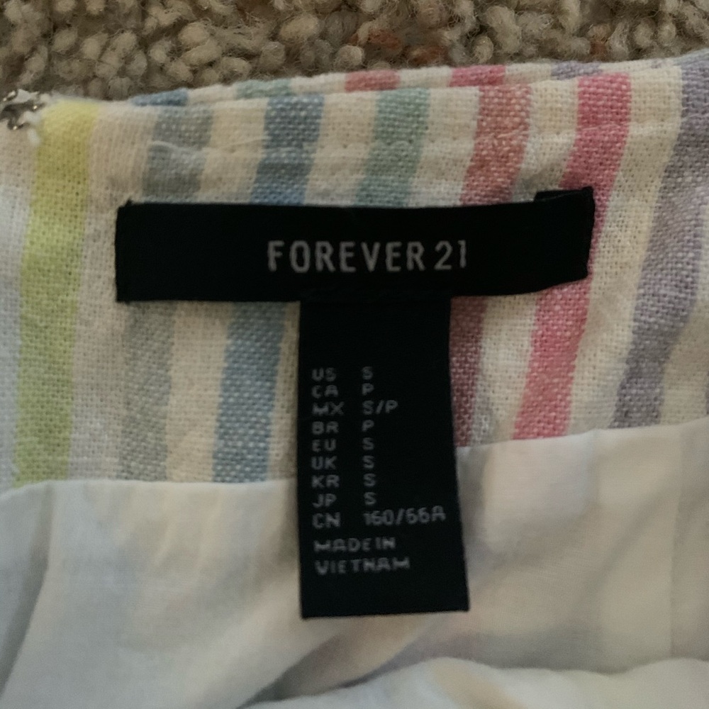 Forever 21 Set - Picture 4 of 5